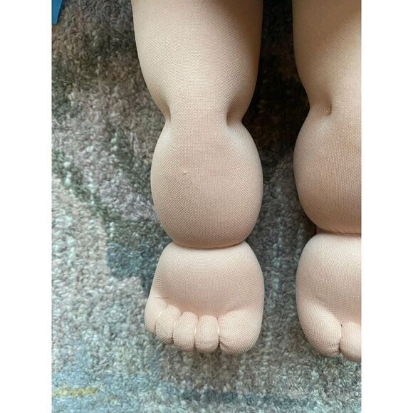 Cabbage Patch Curly with Braids - Picture 2 of 8